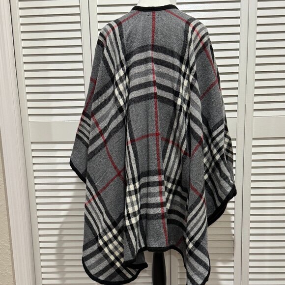 Fraas The Scarf Company Plaid Shawl Wrap – Gray/Black/Red Check, One Size - Picture 4 of 6